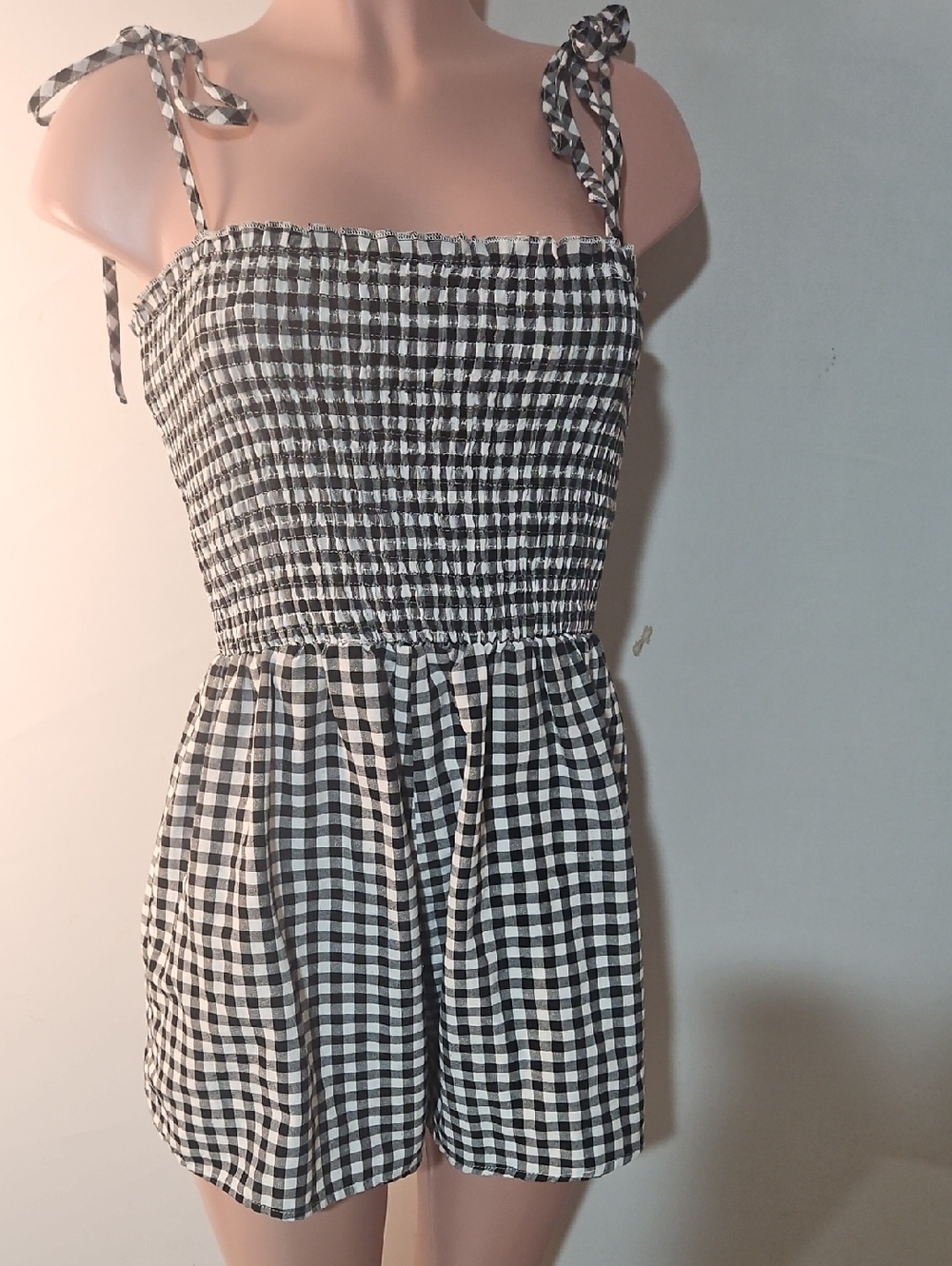 SHEIN Black and White Gingham Smocked Romper